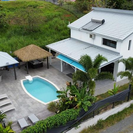 Villa Lorenza Пети-Бург Екстериор снимка
