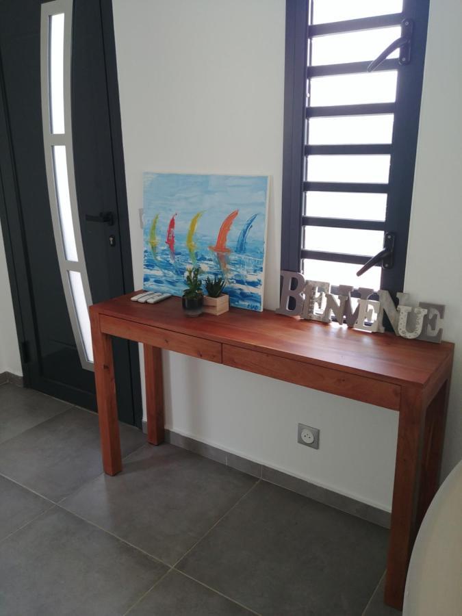 Villa Lorenza Пети-Бург Екстериор снимка