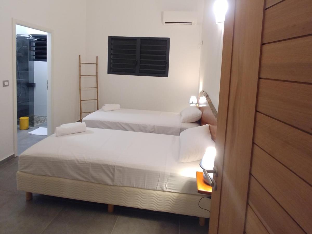 Villa Lorenza Пети-Бург Екстериор снимка