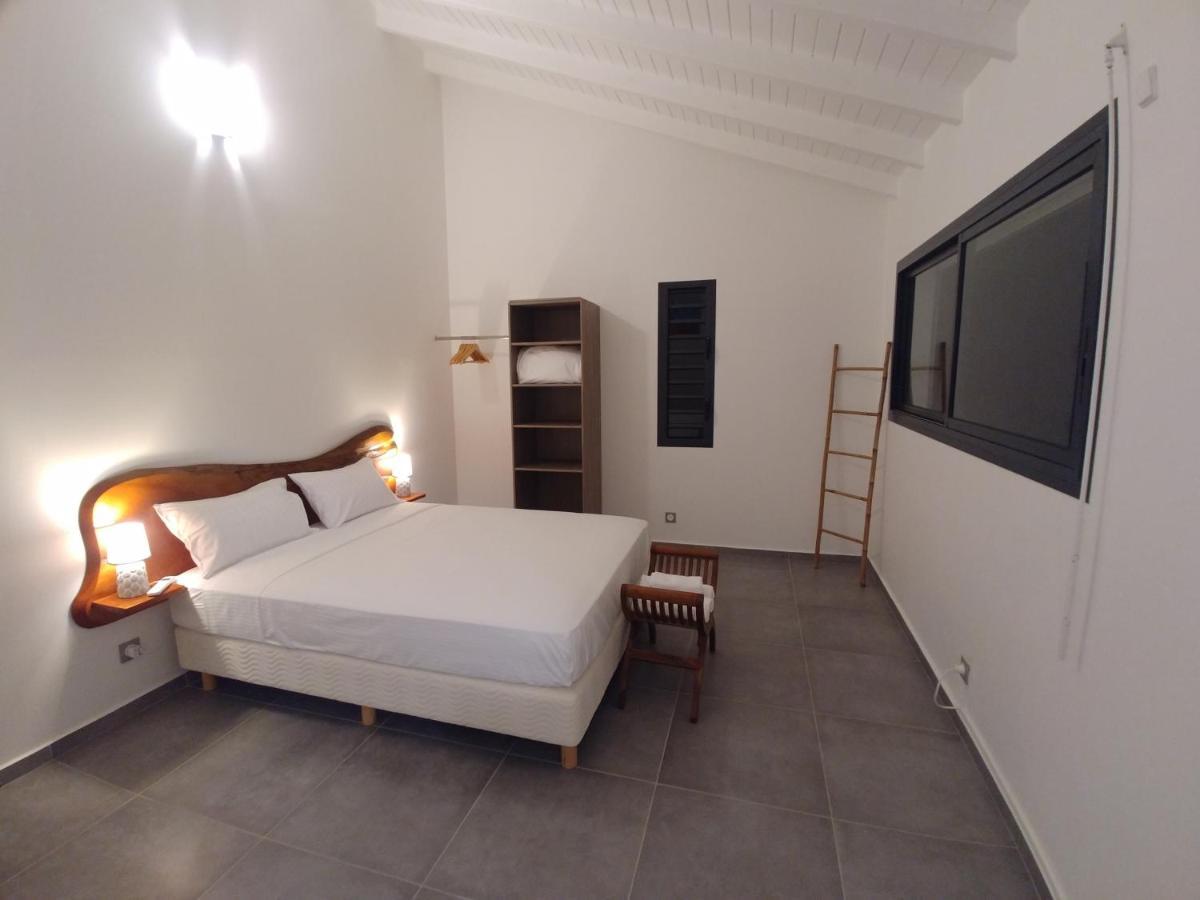 Villa Lorenza Пети-Бург Екстериор снимка